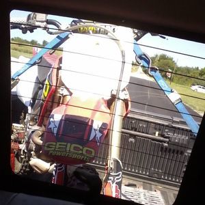 Meet your Posher, Levi